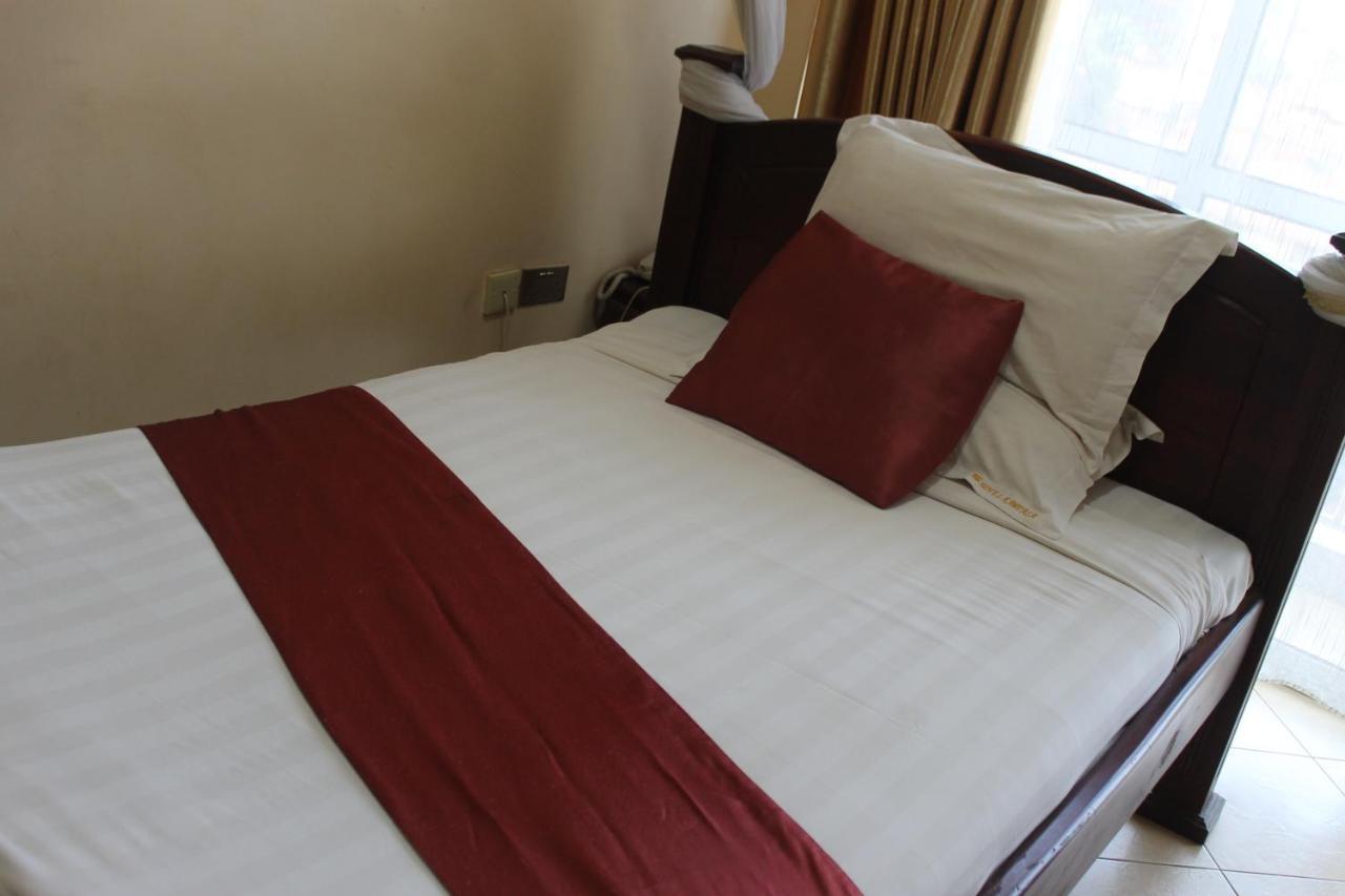 Ss Hotel 坎帕拉 外观 照片