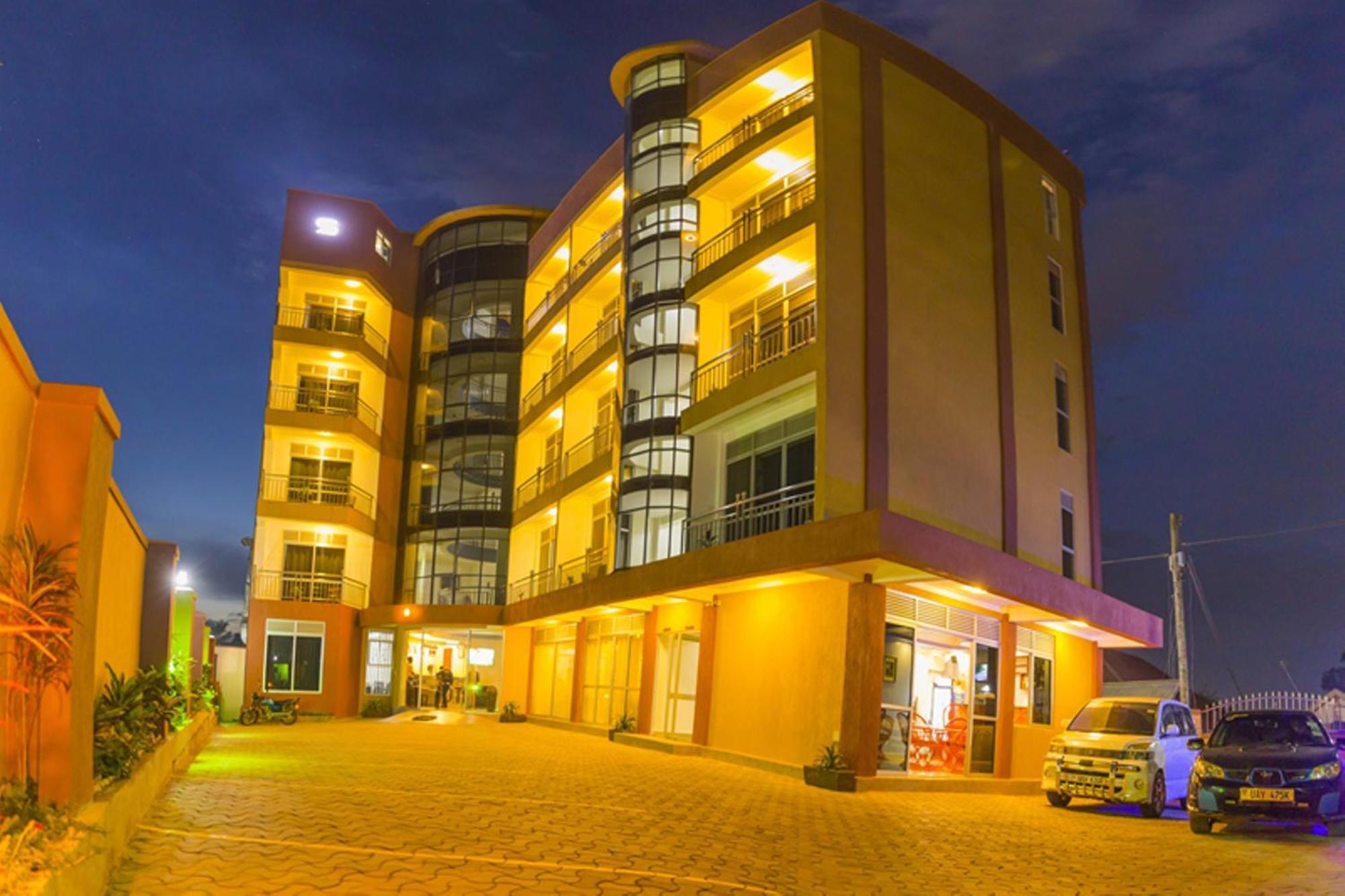 Ss Hotel 坎帕拉 外观 照片